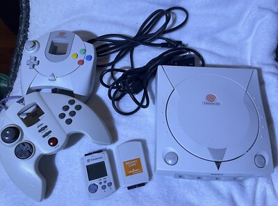 Sega Dreamcast White Console Controllers Memory Cards