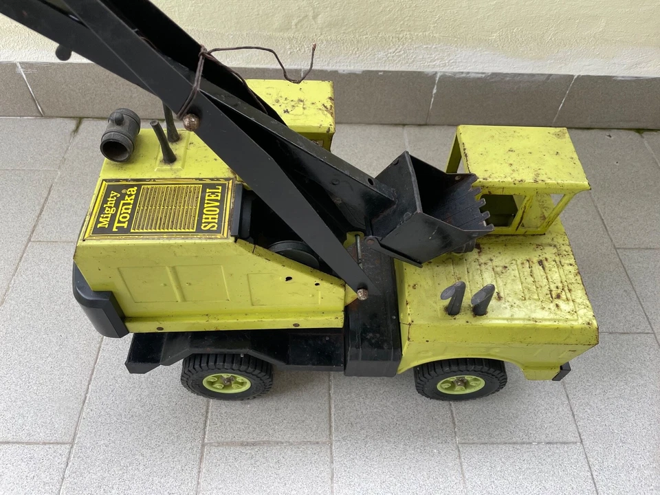 TONKA SHOVEL MIGHTY CRANE CAMION LATTA GRU GIOCATTOLO RARE AUTO CAR - Immagine 2 di 4