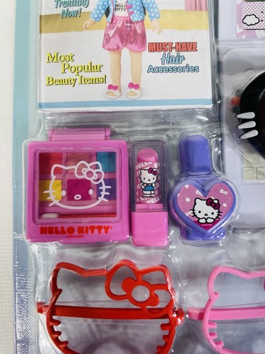 My Life As HELLO KITTY Fashionista Playset 15 Pieces For 18" Dolls - Picture 9 of 13
