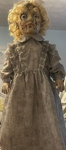 Spirit Halloween Abandoned Annie W/box Retired Animatronic