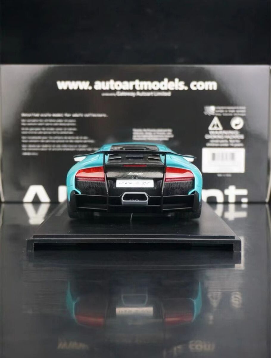 RARE* 1/18 AUTOart Lamborghini Murcielago LP670-4 SV RARE* 1/18 AUTOart Lamborghini Murcielago LP670-4 SV