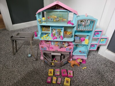 Barbie Pet Shop And Dog Grooming Playset UK