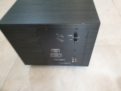 Jamo E8SUB Subwoofer - 250 W, it turns on, but no sound coming out, need repair - Picture 8 of 11