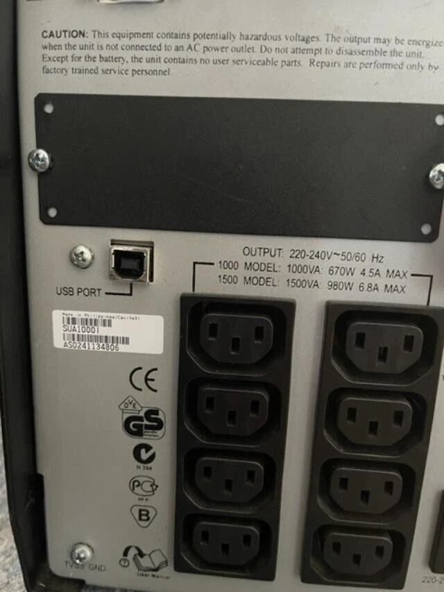 APC SMART-UPS 1000 i - Image 3 of 4