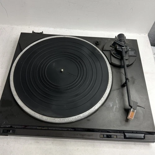 Technics SL-BD27 Semi Automatic Turntable No Cover No Needle Powers On Turns