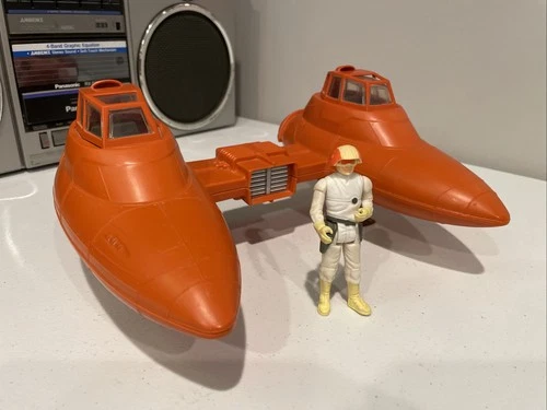 Vintage 1980 Kenner Twin Pod Cloud Car with Pilot