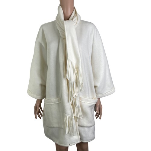 Amanda Smith Fleece Coat One Size White Fringe - Picture 11 of 11