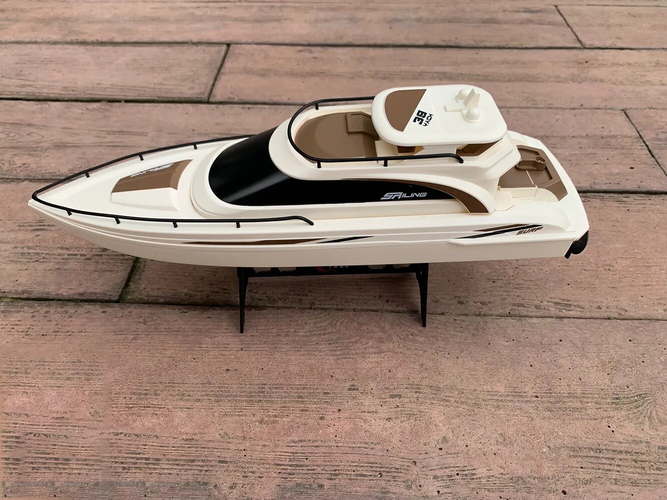 Mini RC Sailboat 15km/h Electric Remote Control Cruise Ship Toy eBay