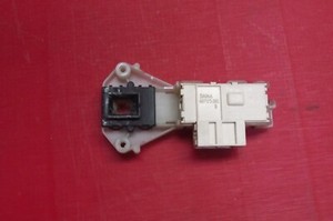 Waschmaschine CREDA V220VWB Türschloss