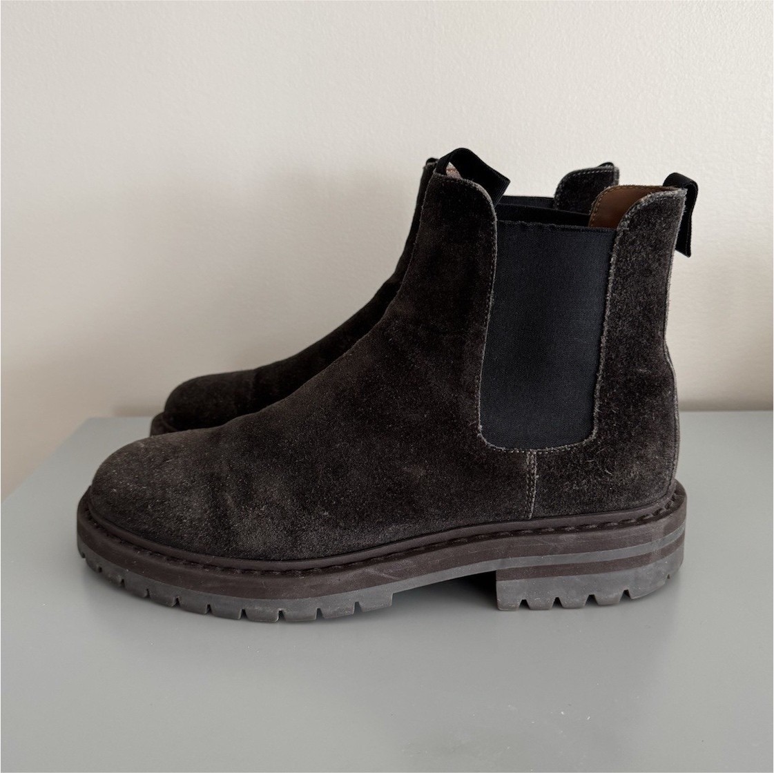 Chelsea Boots common projects 42 Common Projects Suede Chelsea Boots Mens 42 US 9 Beige Tan  main image 4