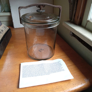 WHITALL TATUM & CO PAT.1895 PONTILED 10 1/2" MUSEUM SPECIMEN JAR WITH LID &CLAMP