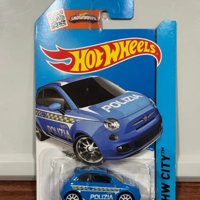 Hot Wheels Fiat 500 Diecast Car Brand New
