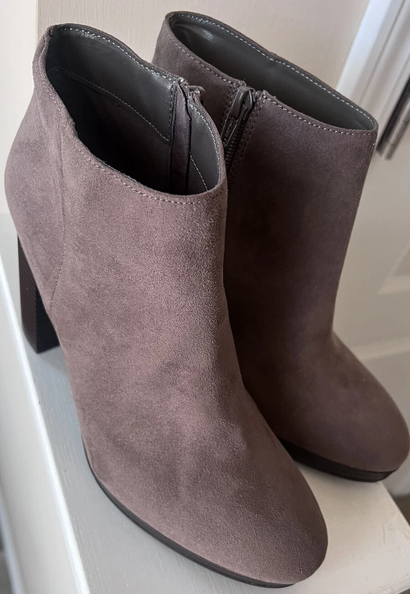 LC Lauren Conrad Shoes Block Heel Ankle Boots Bootie Zip Women s Size 8.5