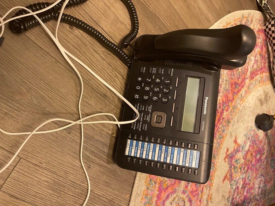 Landline phones corded, Panasonic kx-dt543, used good condition. 13 in total  - Image 4 of 4
