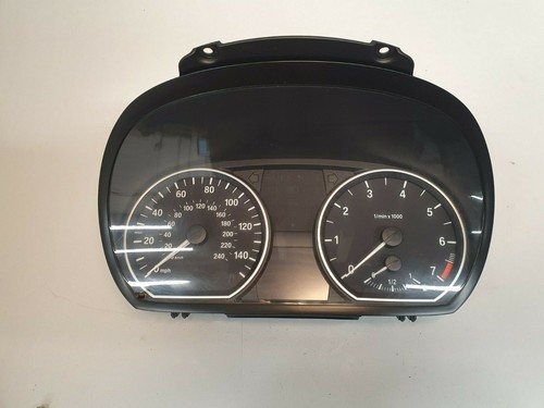 BMW 1er E88 BENZIN KOMBIINSTRUMENT TACHO UHREN MANUELL 9166814