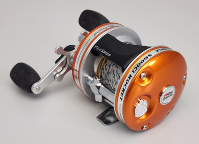 Abu Garcia Ambassadeur 5600CL Rocket Orange 6.3:1 Baitcasting