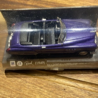 New-Ray 48689 1/43 Scale Purple 1949 Buick Roadmaster Convertible Diecast Model
