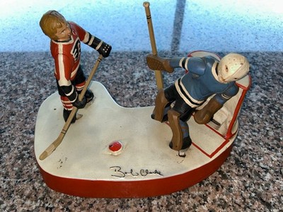  RARE 1975 JOHN WRIGHT Cast Iron Penny Coin Bank BOBBY CLARKE Flyers  LE #/200