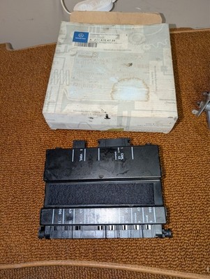Genuine Mercedes Power Seat Control Module 2118704726 E320 C230 E55 AMG E500