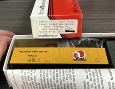 Intermountain Railway HO Kit 40515-10 Steel Sided Ice Bunker Rath Packing Co.