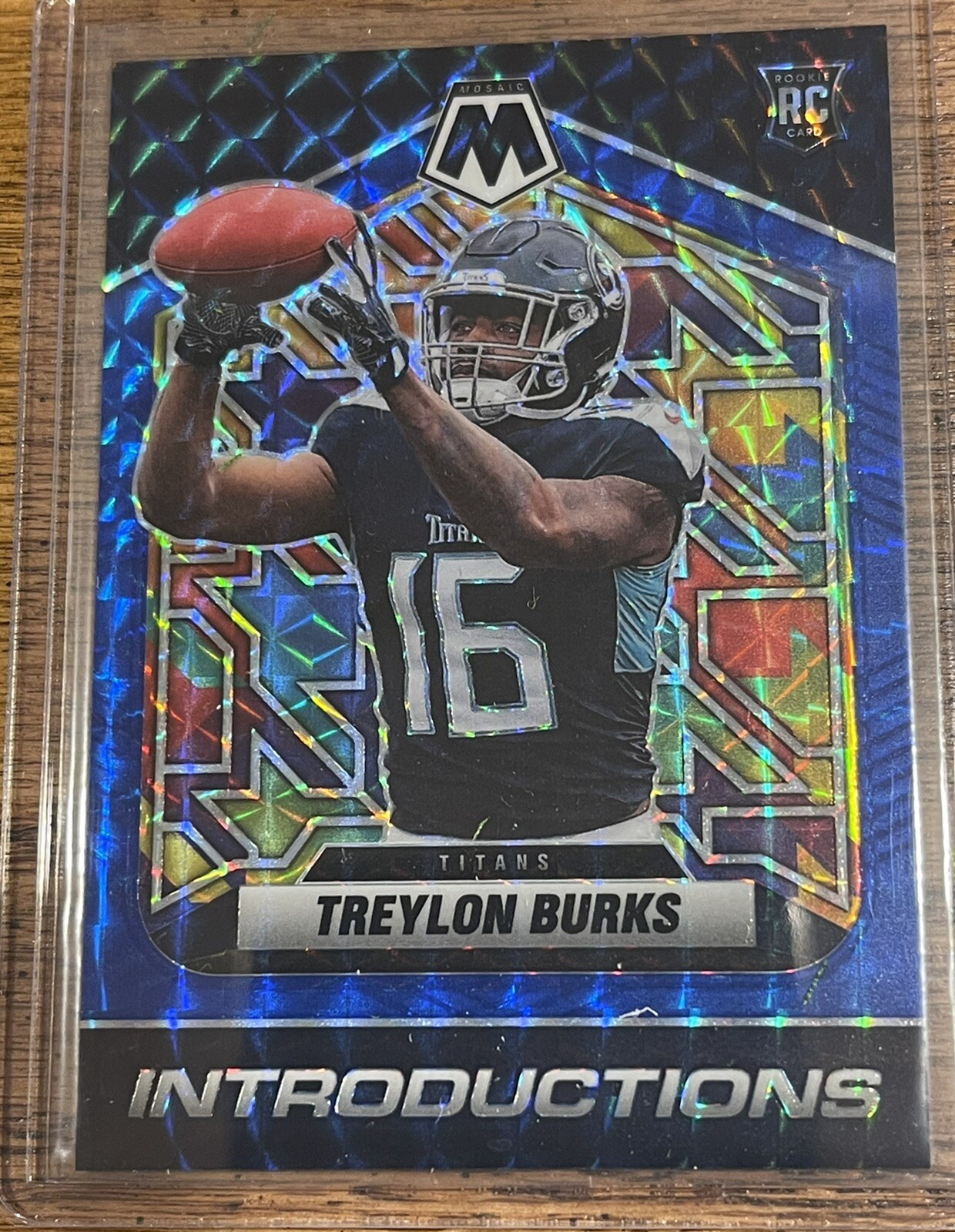 2022 NFL Mosaic Treylon Burks Introductions Blue Mosaic /99 RC Titans