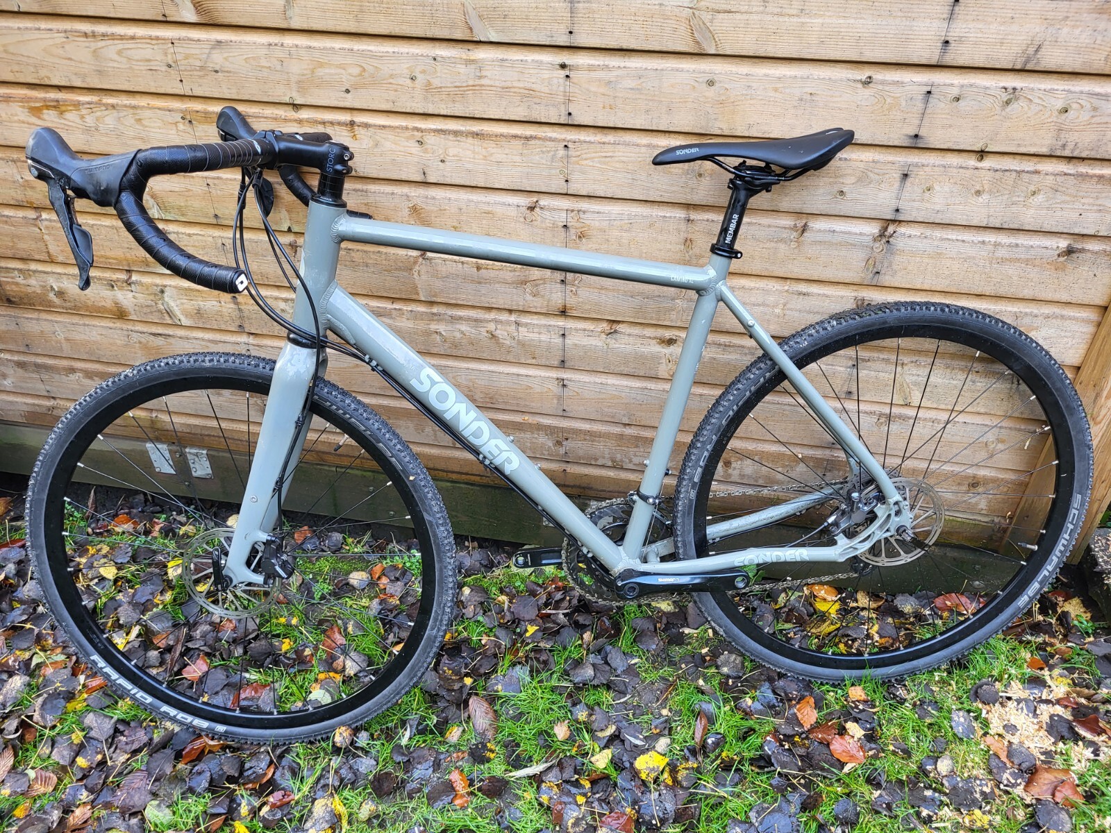 gravel bike shimano 105 hydraulic