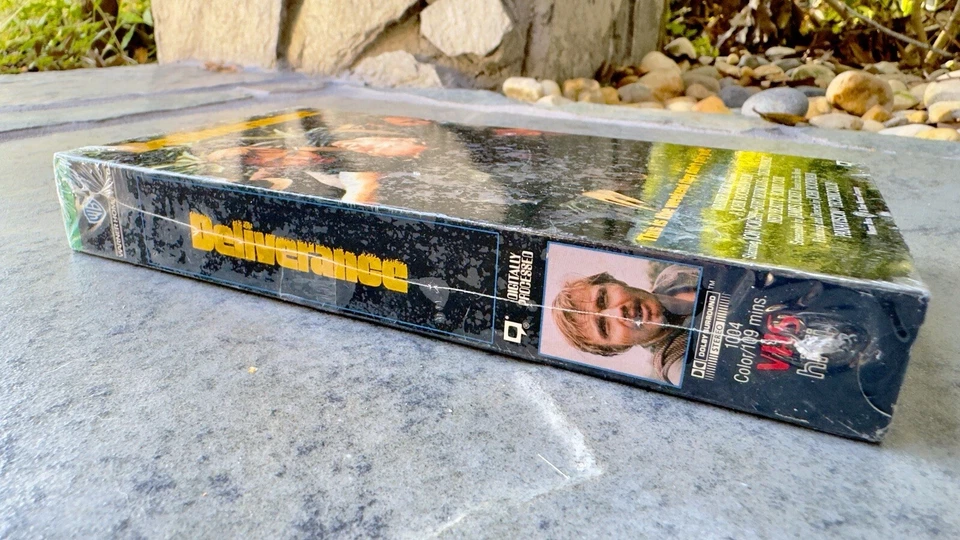 DELIVERANCE Vintage VHS 1992 FACTORY SEALED - Image 4 of 4