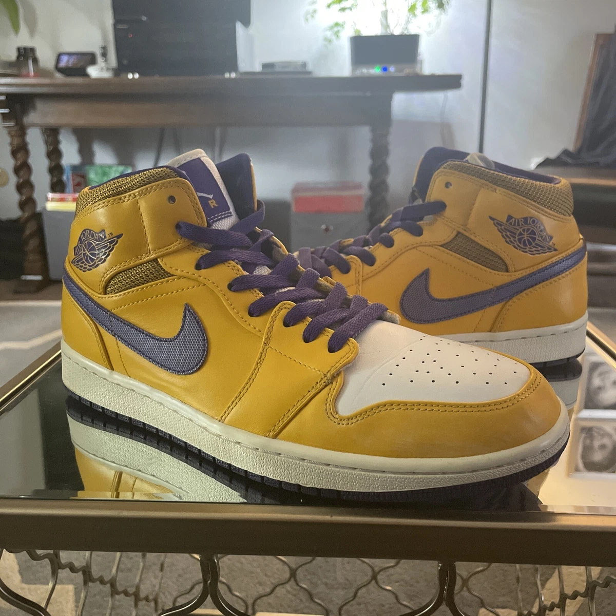 Jordan 1 Lakers - 554724-708 for Sale - Authenticity Guaranteed - eBay