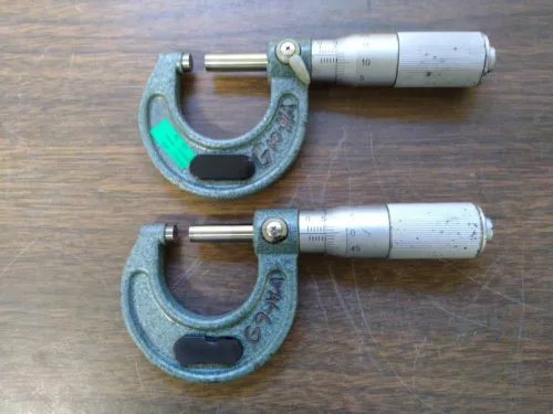2 Mitutoyo Carbide Tipped Micrometer 0mm-25mm