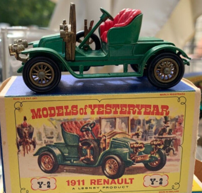 LESNEY No 2 Models of Yesteryear 1911 Renault Made in England