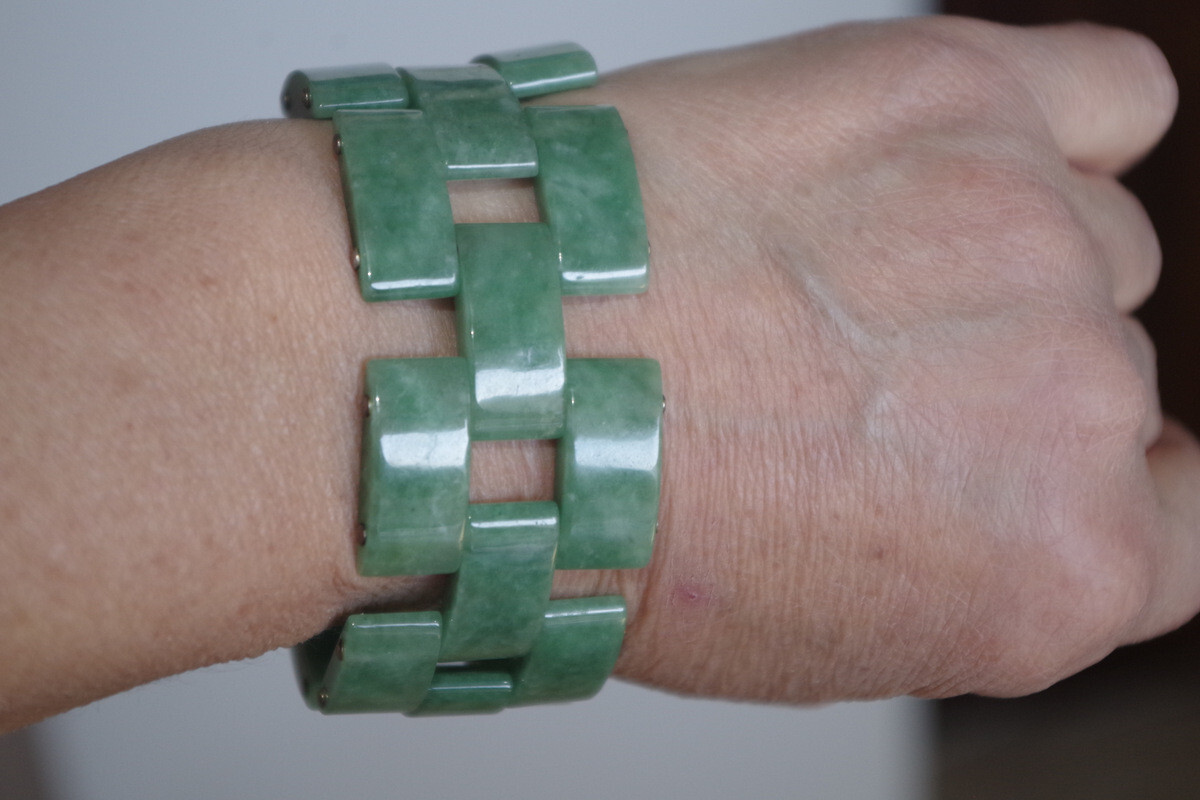 Antique Exquisite Large Interlocking Jadeite Jade… - image 20