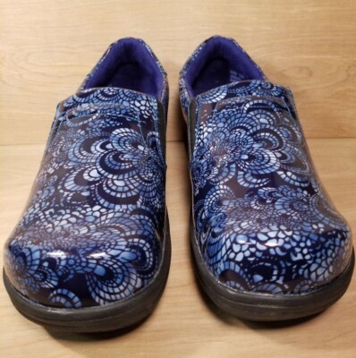 Easy Works by East Street Womens Blue Paisley Print Slip on Clogs Sz 10W