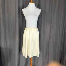 Vintage 1970s Cream Knee Length Full Nylon Slip Skirt M/L
