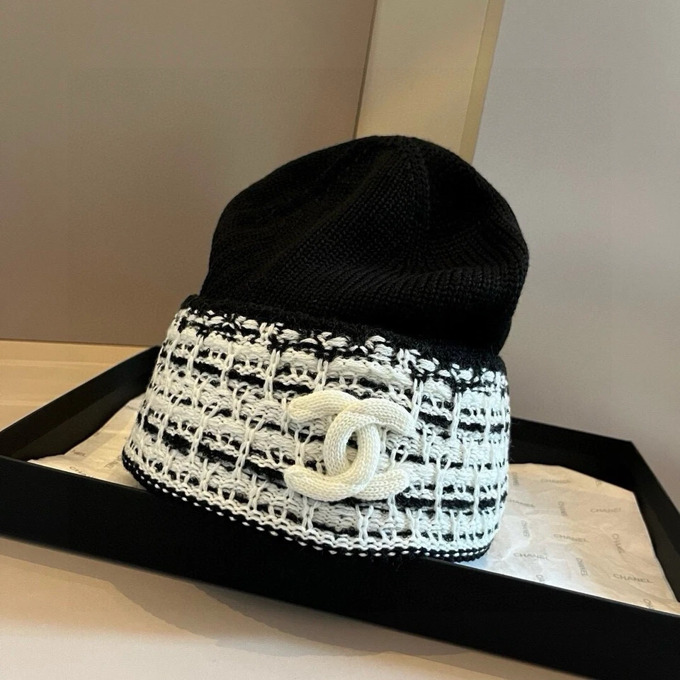 2024 Novo Chapéu Gorro Cashmere Branco Clássico Algemado Chapéu de Malha BRANCO &PRETO - Imagem 2 de 4