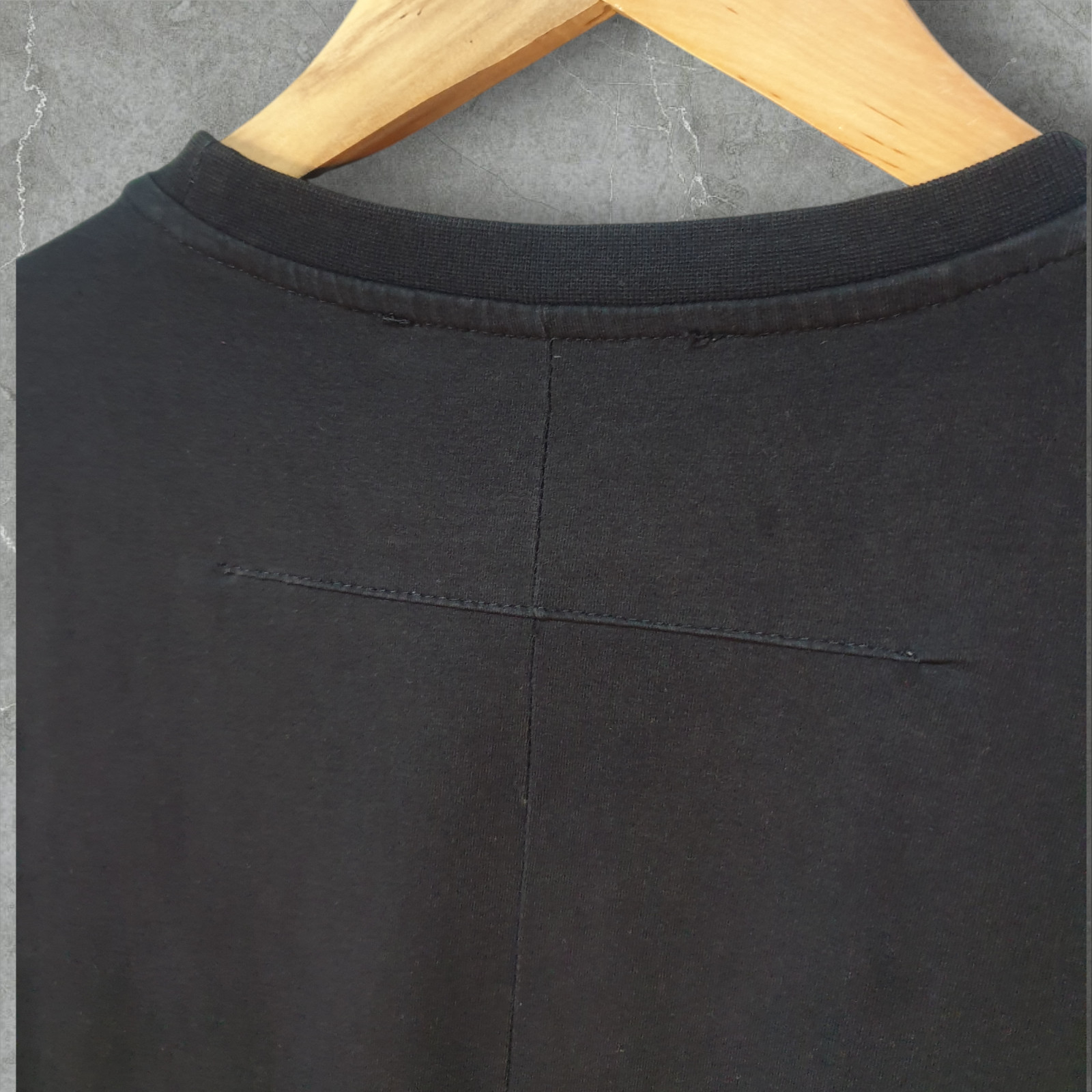 Givenchy Mens T-Shirt Black Rottweiler Dog Graphic Tee Small (BUY 2 GET 2 FREE) thumbnail 7