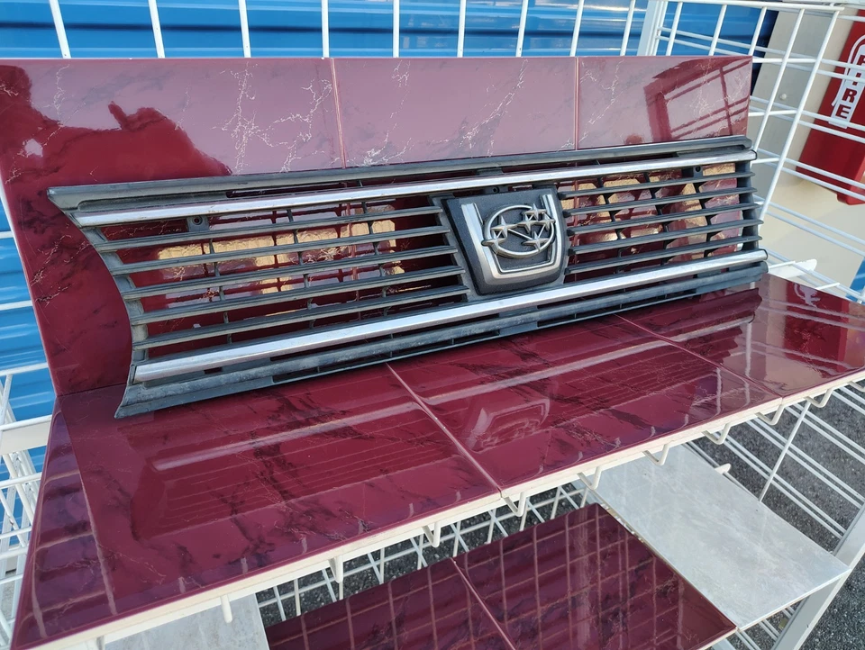 1980-1982 Subaru Brat GL Hatchback 4DR/2DR Front Grille W/Emblem Factory OEM/JDM - Image 3 of 4