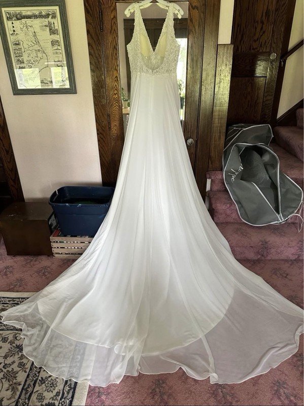 White A-Line Wedding Dress V-Neck Lace & Beaded Bodice With Extra 2’ on Train