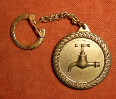 Brass keychain NICE faucet A. DESBORDES DIJON LYON (it overflows or not!)
