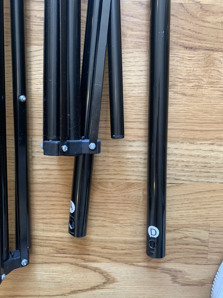 Soporte de telón de fondo fotográfico UTEBIT 6,5x9 pies (plegable) Foto 2 de 3