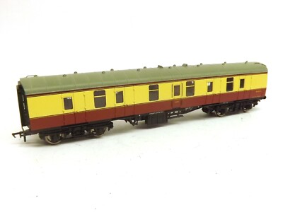 *Klasse B* Bachmann BR Mk1 Full Brake Coach M80565 Crimson & Cream OO Unboxed C91