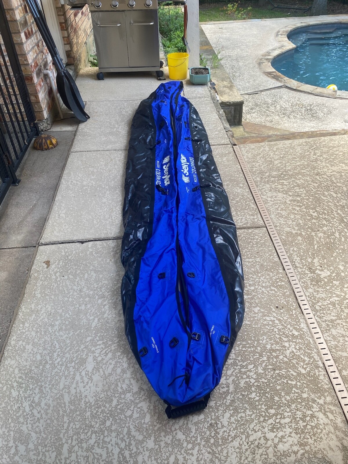 Kcc335, With Paddles And Life Jackets