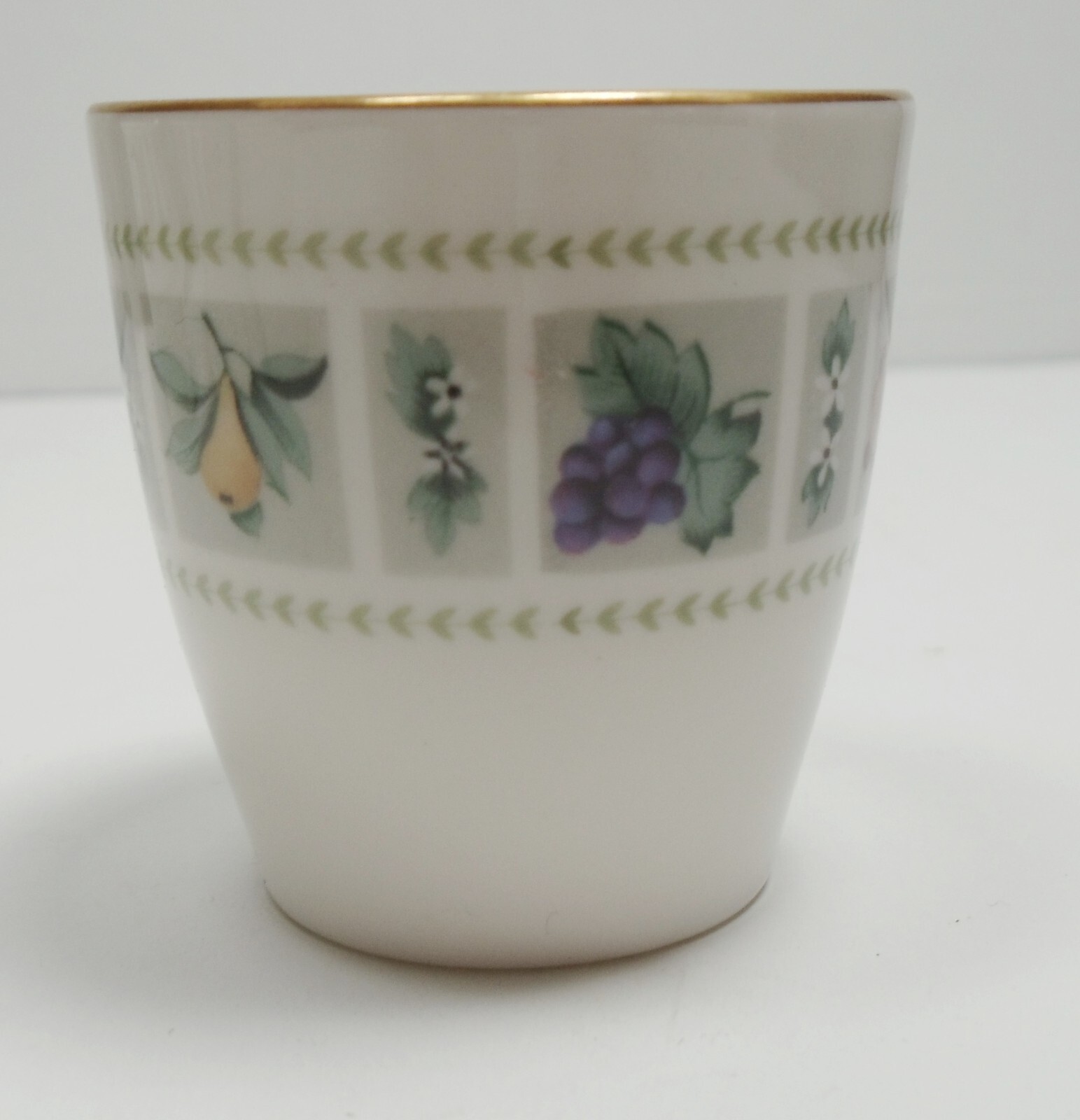 SET OF FOUR VINTAGE ROYAL DOULTON EGG CUPS TAPESTRY PATTERN eBay