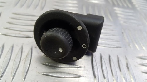 Renault Laguna 2003 Wing mirror control switch (Exterior Mirror Sw #334584-14