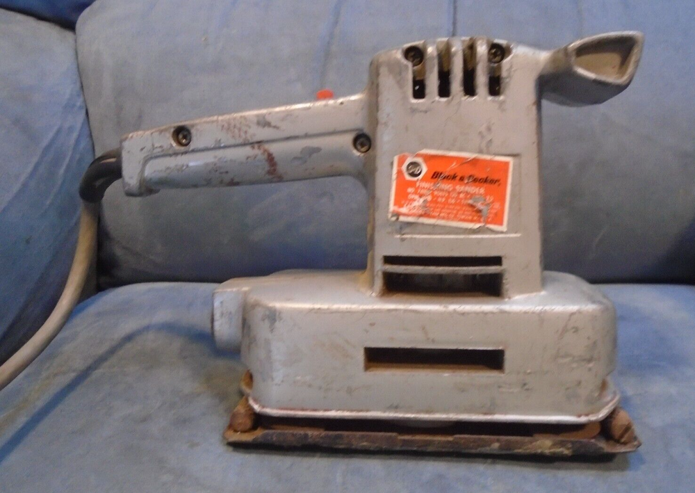 Black & Decker Finishing Sander Model No. 7410 Tested Working Condition