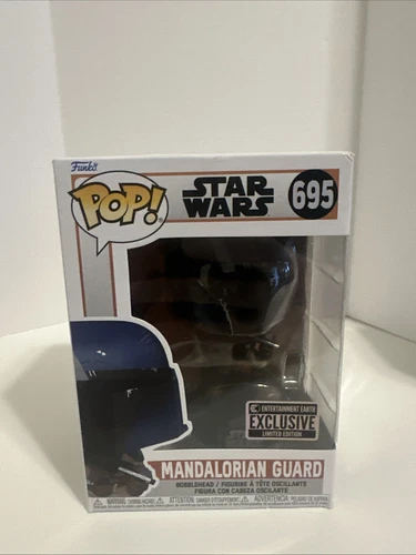 Funko Pop! Star Wars The Mandalorian Guard #695 EE Exclusive With Protector