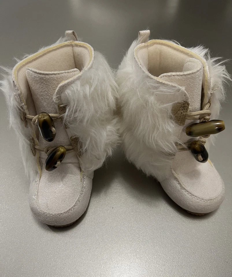 BOTAS GYMBOREE PIEL MARFIL Talla 4 Foto 3 de 4