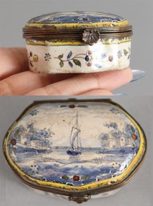 RARE Antique 18thC French Faience Hand Painted Scenic Sailboat Pill Snuff Box NR
