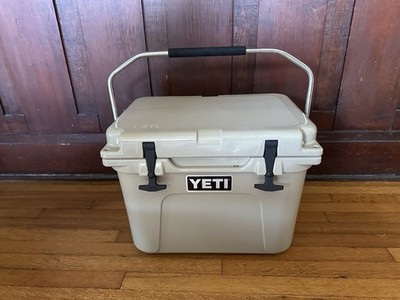 Yeti Roadie 20 Tan Cooler Discontinued Model Includes Drain Plug