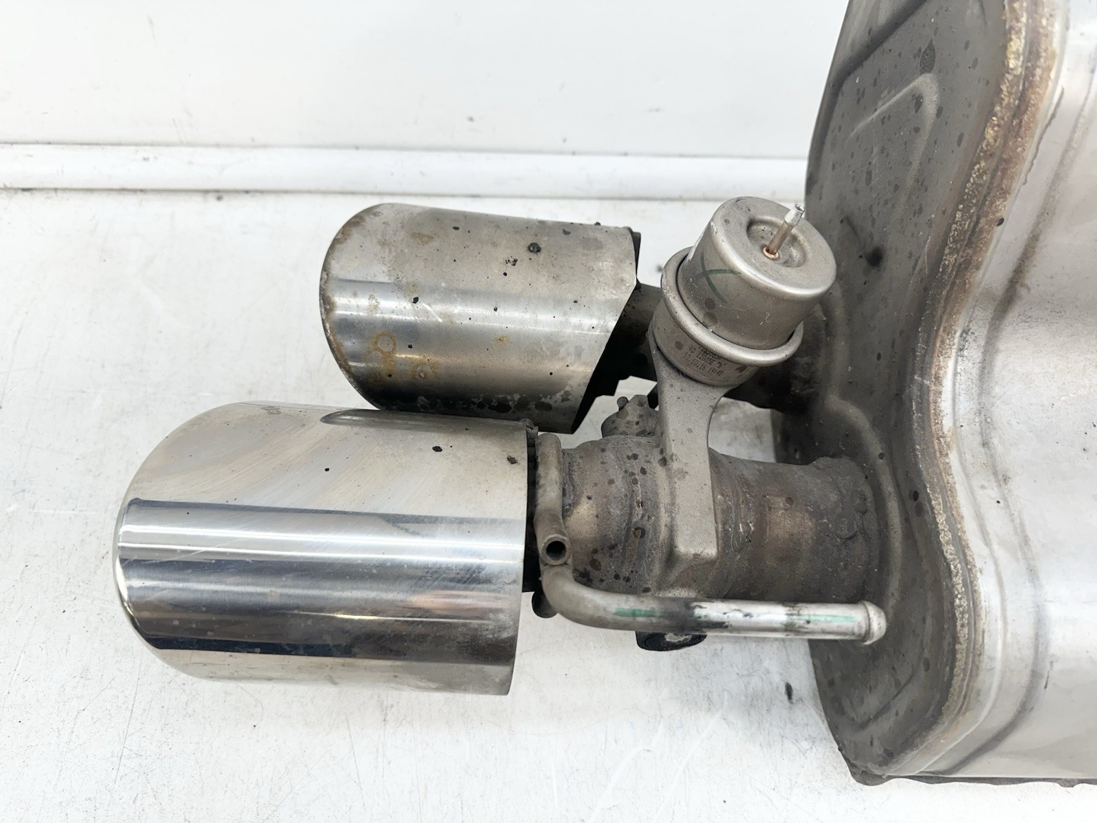 2014-2017 Maserati Ghibli M157 3.0L Rear Left Exhaust Muffler Silencer OEM