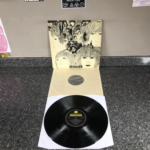 LP VINYL THE BEATLES ALBUM REVOLVER PCS 7009 UK 1ST STEREO PRESS VAR A EX/EX